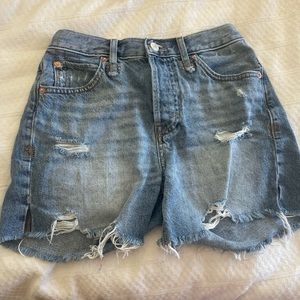 We the Free distressed women’s Jean Shorts